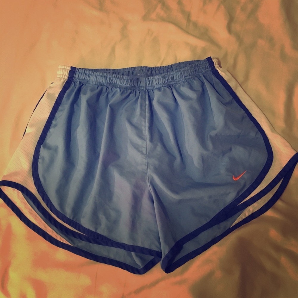 Women’s Nike Shorts GUC sz LRG